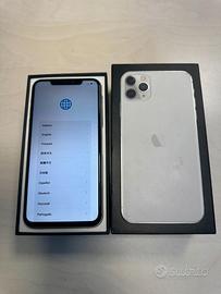 Iphone 11 Pro Max batteria 100% bianco