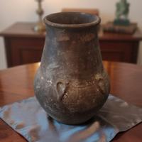 antica fagioliera in terra  cotta 