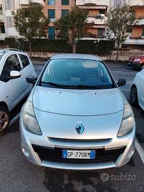 RENAULT Clio 3ª serie - 2011