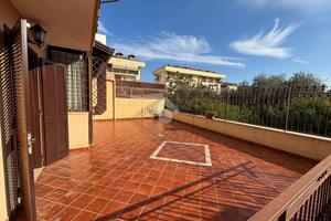 VILLA SINGOLA A TRENTOLA-DUCENTA