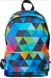 Zaino coloratissimo fantasia geometrica