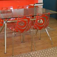 TAVOLO IN VETRO CON SEDIE