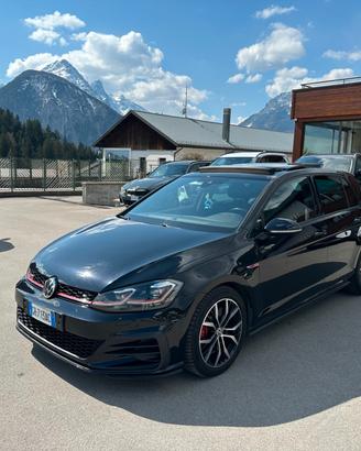 Volkswagen Golf GTI Performance 2.0 245 CV TSI DSG