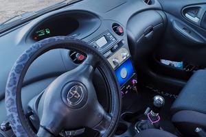 Toyota Yaris 1000 benzina con 10 mesi assicurazio