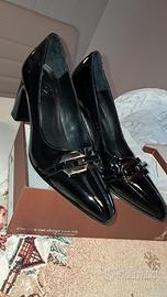 scarpe nere col tacco joni