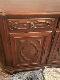Grande credenza madia classica in legno di NOCE