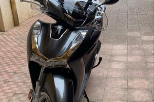 sh 125