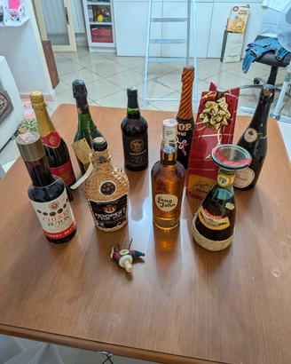 collezione bottiglie di alcolici, vintage anni 80