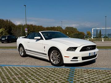 Ford Mustang 2014 Cabrio PonyPack 3.7 V6 – 250 CV