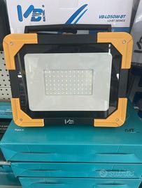Proiettore a LED a batteria NUOVO