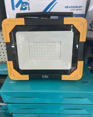 Proiettore a LED a batteria NUOVO
