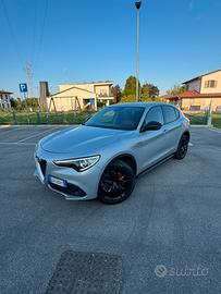 Alfa Romeo Stelvio Q4 2.2