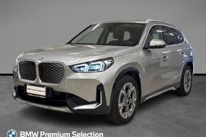 BMW iX1 edrive 20 X-Line