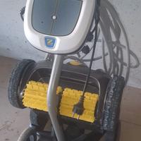 Robot elettrico per piscine