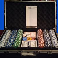 Set Poker Completo: 300 Chips, Carte e Accessori