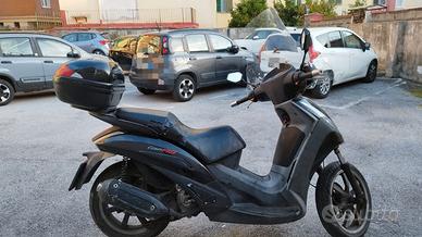 scooter Peugeot Geopolis