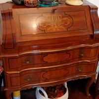 si vendono mobili d'arredo di vario genere