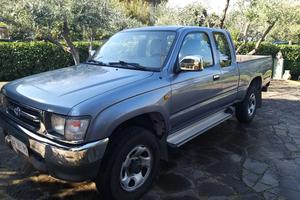 autocarro Toyota hi lux