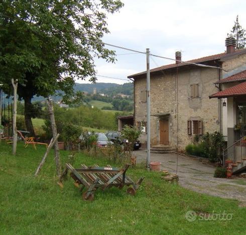 Casa di campagna abbinata con terreno