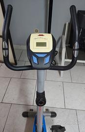 cyclette per allenamento domestico