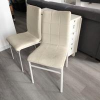 2 sedie bianche imbottite