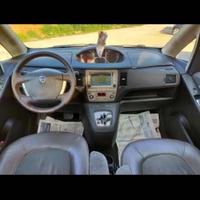 Auto musa poltrona frau