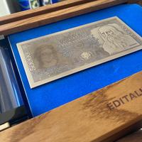 Banconota in argento