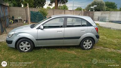 Kia rio anno 2007
