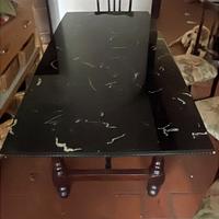 Prestigioso tavolo in marmo nero