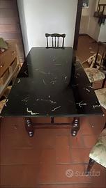 Prestigioso tavolo in marmo nero