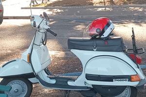 privato. v  vespa px