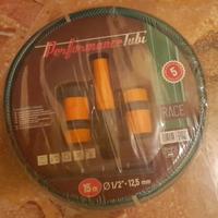 tubo da giardinaggio retinato con raccordi