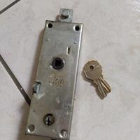 Serratura garage usata funzionante con le chiavi
