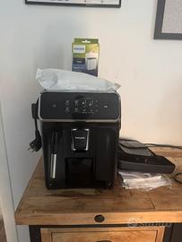 Macchina da caffè automatica Philips Serie 2200