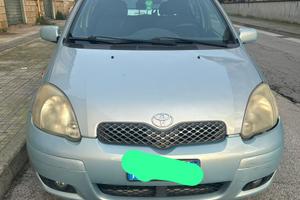 Toyota Yaris 1.0 benzina 5 porte