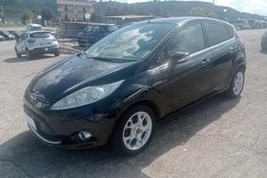 Ford Fiesta Ikon 1.4 TDCi 70CV 5 porte