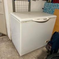 Congelatore a pozzo 100€