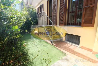 Appartamento con giardinetto