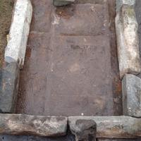 pietre antiche per costruzione di porte 