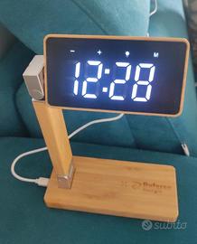 Lampada orologio sveglia ricarica cellulare