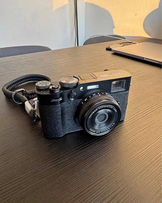 Fujifilm X100VI Black - Pari al Nuovo (3400 scatti