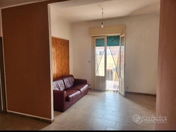 Via lago di nicito 4 vani arredati con residenza