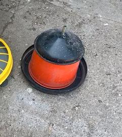 mangiatoie per polli