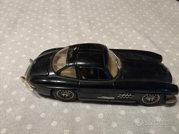 Mercedes Benz 300 SL BURAGO 1/24