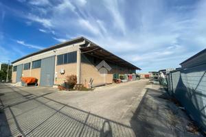 CAPANNONE A SANTARCANGELO DI ROMAGNA