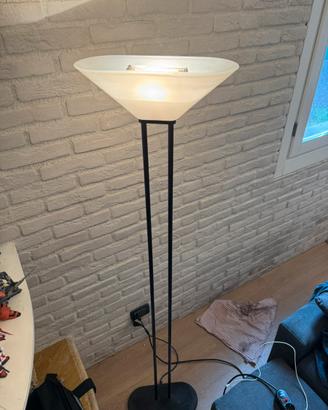Piantana vintage nera