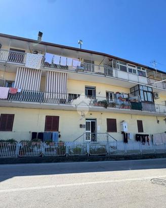 3 LOCALI A PIMONTE