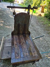 Vendiamo antica bascula in legno