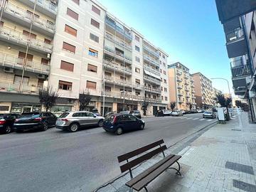 Locale commerciale, via nicola serra Cs