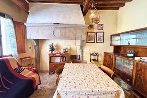 Casa indipendente di 120 m² con 3 locali a Sansepo